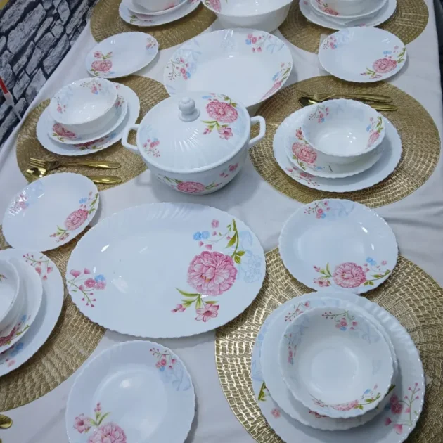 Service À Table 29 Pièce A Fleur Rose Gm