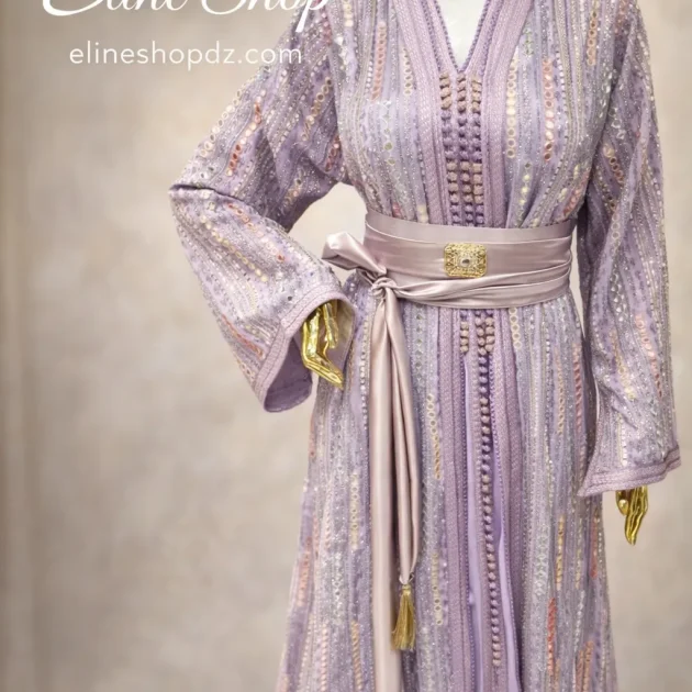 فستان سهرة صاري هندي مطرز