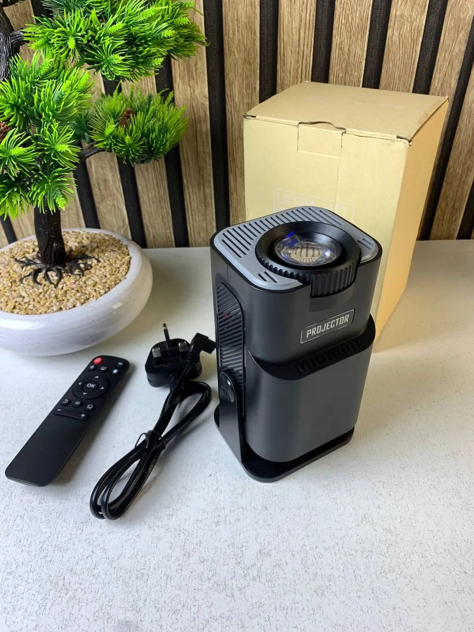 Projecteur portable Full HD HY320 Android 11 WiFi6 et Bluetooth 5.0 - جهاز عرض ذكي - الصورة 2