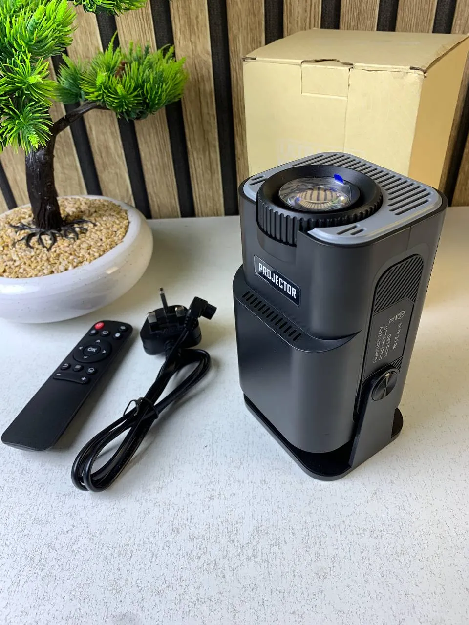 Projecteur portable Full HD HY320 Android 11 WiFi6 et Bluetooth 5.0 - جهاز عرض ذكي - الصورة 4