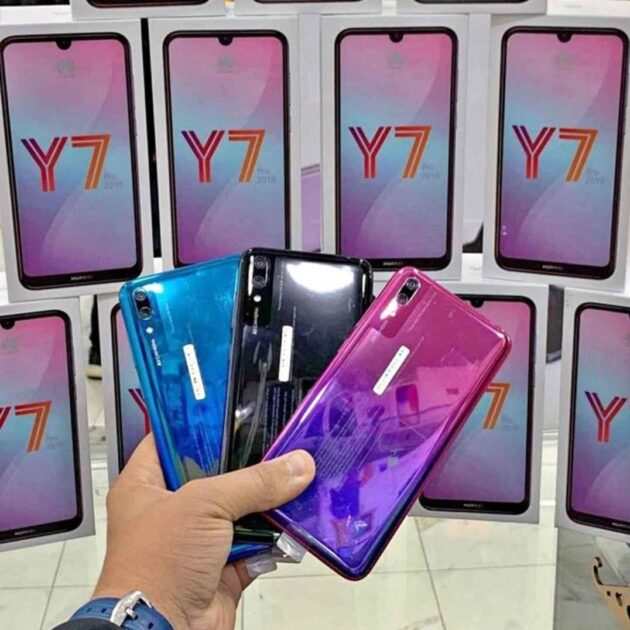 128/4-Smartphone HUAWEI y7 PRO