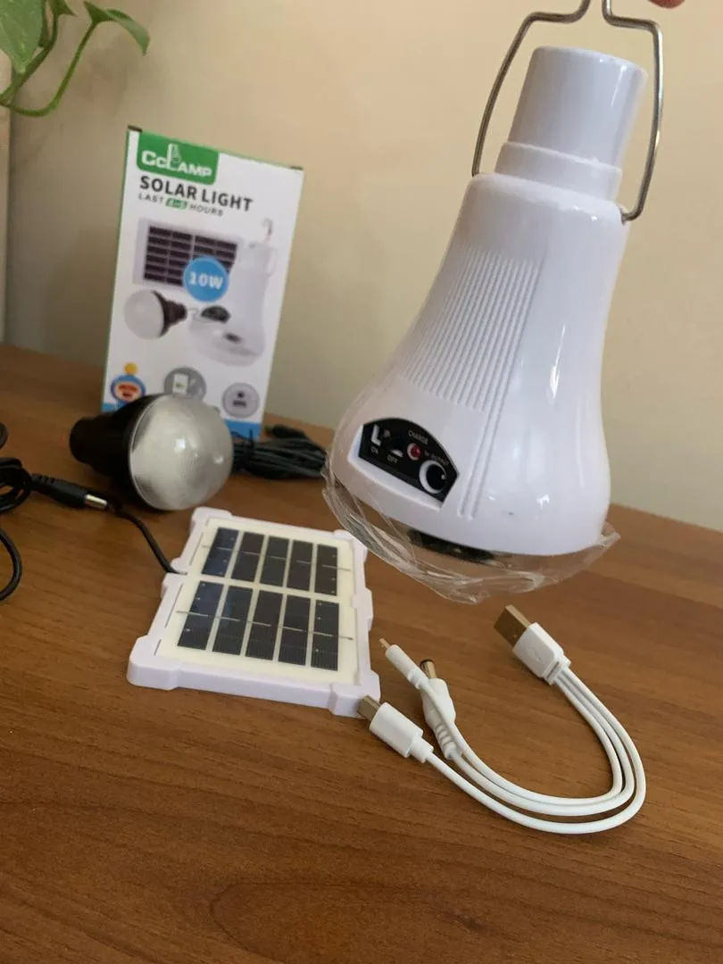 Lampe de Camping LED avec Panneau Solaire 10 W – مصباح تخييم يعمل بالطاقة الشمسية - الصورة 3