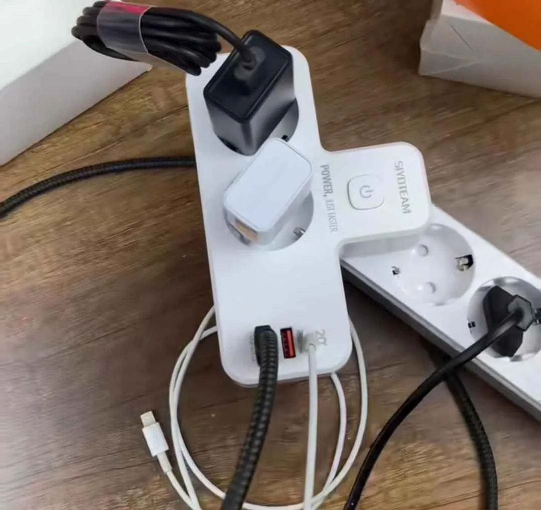 Fiche Multiprise avec 2USB et type-C - الصورة 3