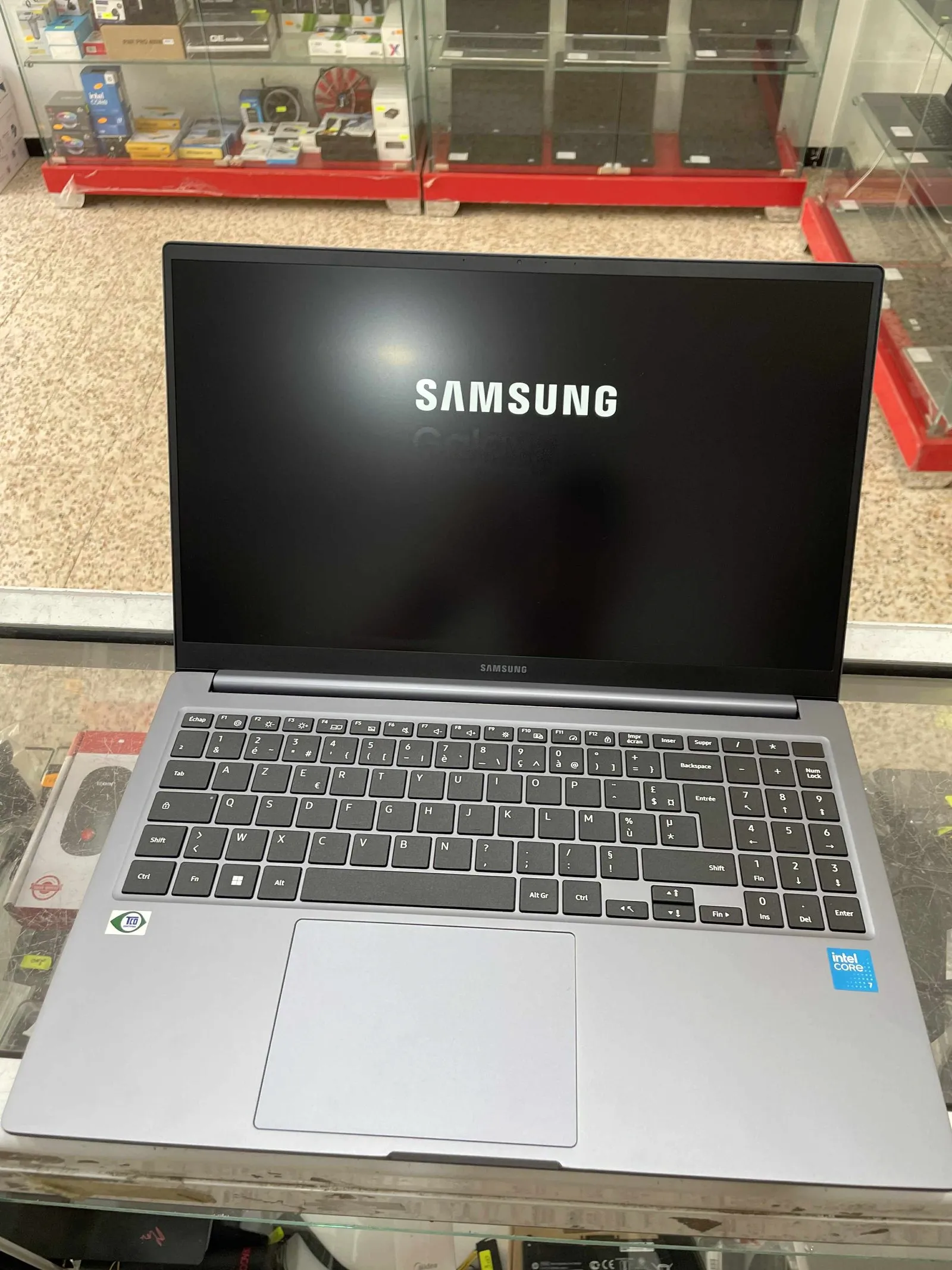 Samsung Galaxy Book4 - Intel Core 7 150U - الصورة 2
